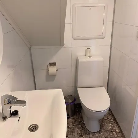 Lägenhet Sandvik Garasjeloft