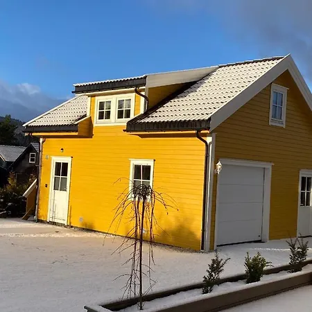 Sandvik Garasjeloft Apartment *